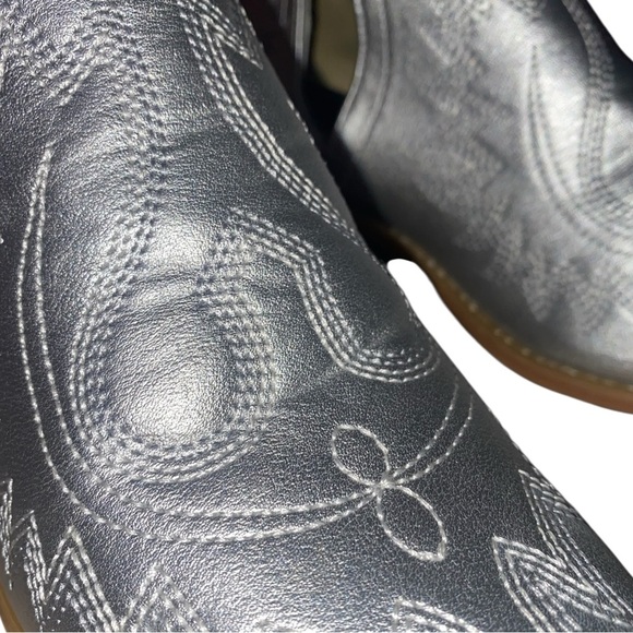 WESTERN BOOTIES (No brand name) in Silver and Tan Size 37(EU) 7(US) - Picture 6 of 11
